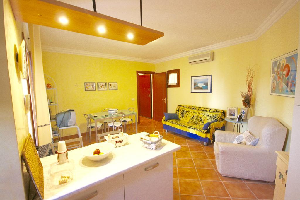 Casa Antonella Villa Олбия Екстериор снимка